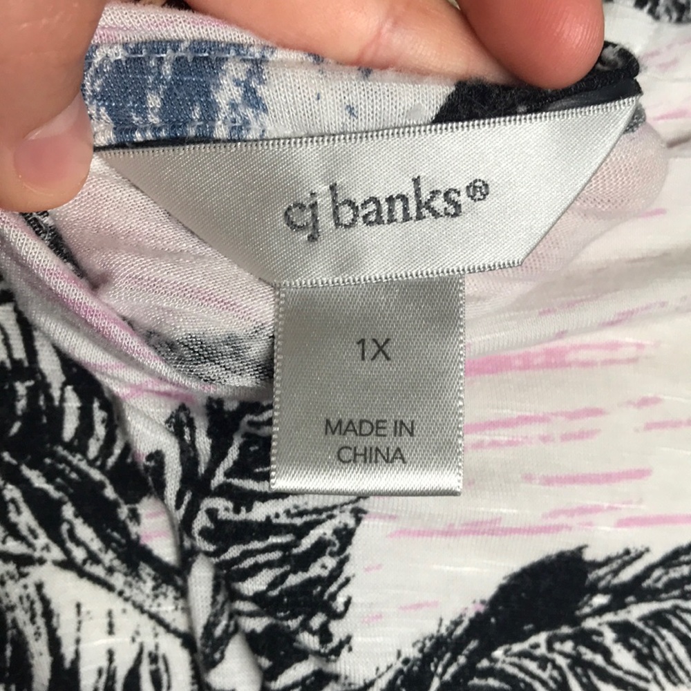 🌻 3/25 🌻 NWOT CJ Banks Paradise Palms Blouse - Picture 6 of 7